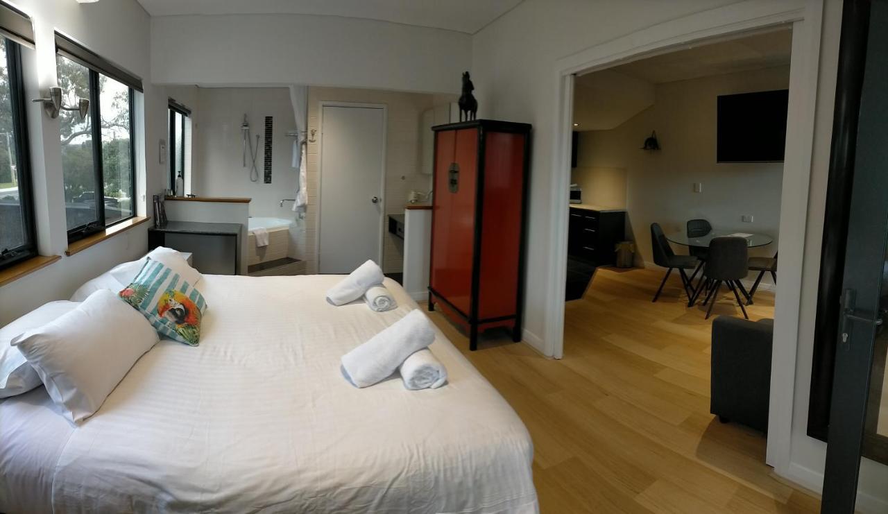 Dunsborough Apartments & Suites エクステリア 写真