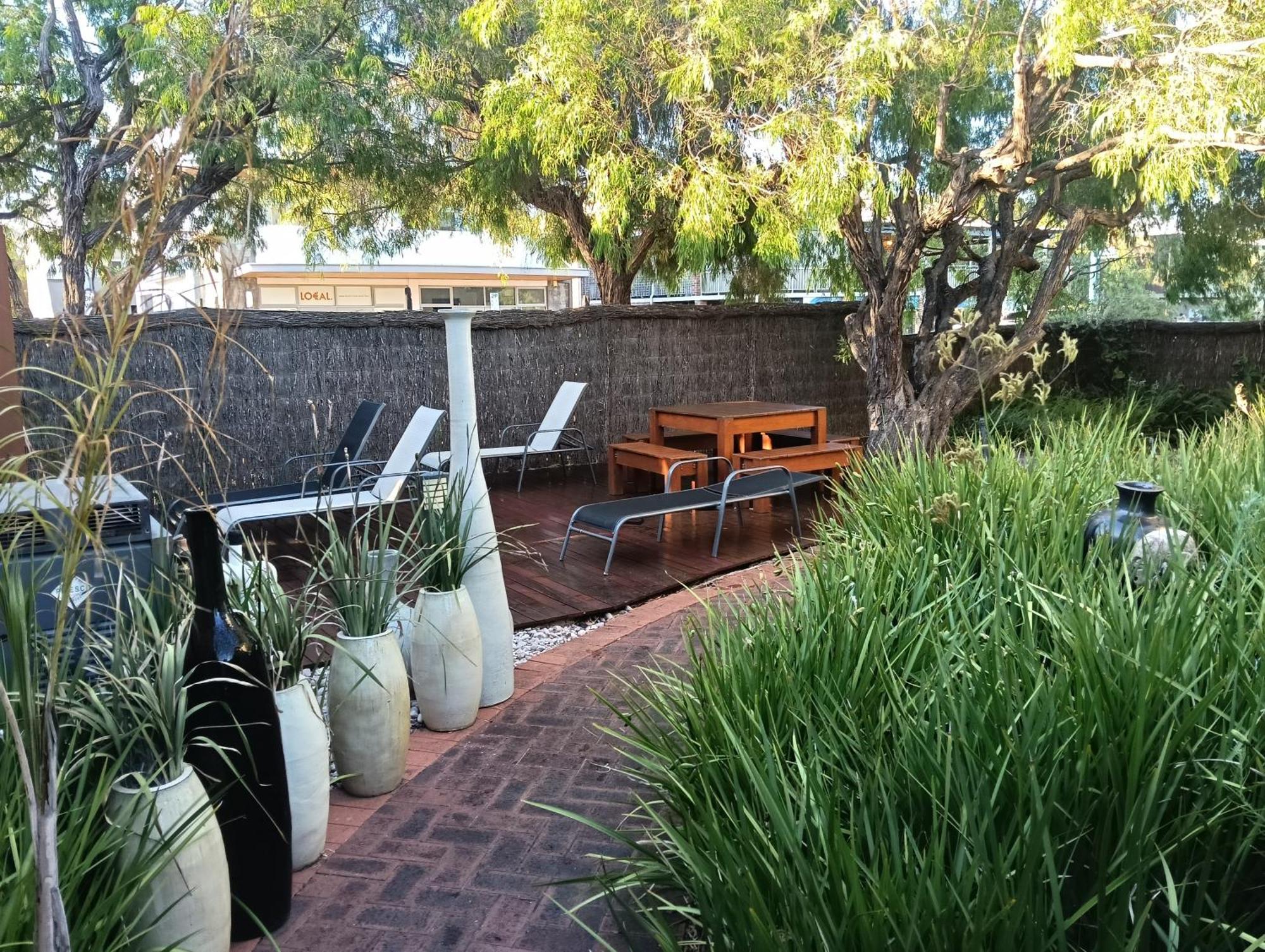 Dunsborough Apartments & Suites エクステリア 写真